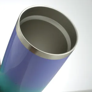 Close-up of 600ml gradient blue-green vacuum insulated stainless steel tumbler rim