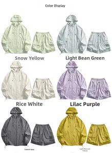 Variété de couleurs pour ensemble veste et short de protection solaire.