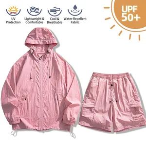 Ensemble léger veste à capuche et short cargo rose protection solaire avec UPF 50+