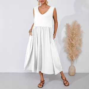 Elegant white sleeveless V-neck maxi dress with pockets and loose pleated skirt