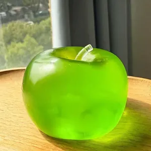 Giocattolo antistress a forma di mela verde traslucida per il relax sensoriale