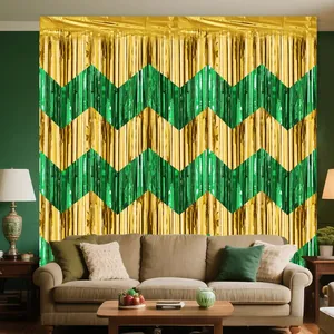 Rideau de franges en guirlande vert et or pour décoration de fête de la Saint-Patrick