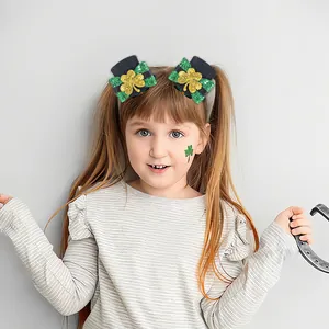 Pinces à cheveux trèfle vert pailleté pour la Saint Patrick avec mini chapeau