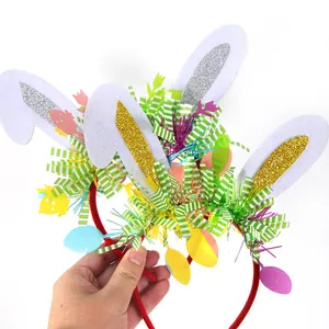 Cerchietti con orecchie di coniglio di Pasqua e decorazioni colorate per bambini e adulti