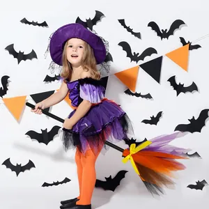 Αποσπώμενη σκούπα μάγισσας Halloween με πολύχρωμο δίχτυ τούλι και κίτρινο φιόγκο