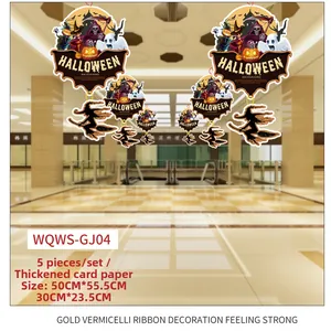 Set di 5 decorazioni appese di Halloween in cartone spesso con temi zucca e strega