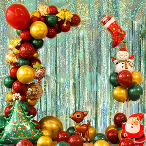 Kit de arco de globos de Navidad festivo con fondo de cortina de flecos holográficos