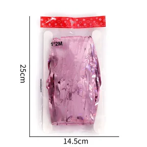 Detailansicht der rosa Herz-Folienvorhang-Verpackung inklusive Größenangabe 1x2m