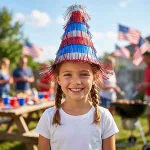 Chapeau pointu patriotique en guirlandes rouge argent bleu pour le défilé de l'Independance Day