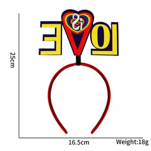 Cerchietto arcobaleno Pride Month con cuore e testo LOVE, dimensioni 16,5cm x 25cm
