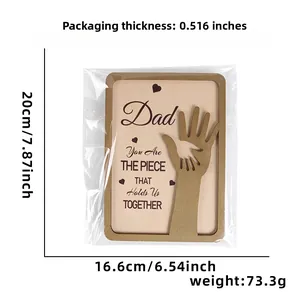 Detailansicht mit Abmessungen und Gewicht des hölzernen Vatertags-Geschenkschilds.