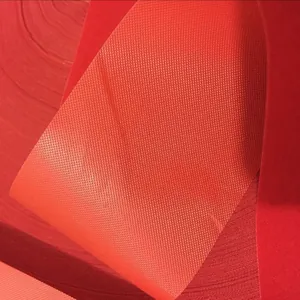 Ruban de Noël floqué rouge texturé pour décorations festives d'arbres et de nœuds