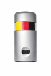 Detailansicht der 3-Farben Gesichtsschminke in Deutschland-Farben für Fans