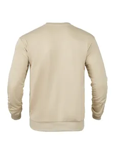 Vista posteriore di una felpa beige da uomo con girocollo e polsini elasticizzati