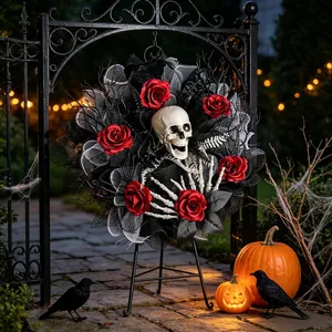 Couronne d'Halloween gothique avec crâne réaliste et roses rouges pour fête d'horreur
