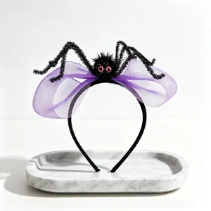 Serre-tête araignée d'Halloween avec nœud en maille violette et pattes duveteuses