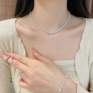 Elegante set di gioielli stile francese con perle e zirconi collana bracciale e orecchini