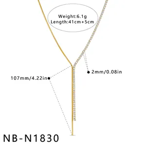 Vista detallada de collar de acero inoxidable chapado en oro 18k con dimensiones