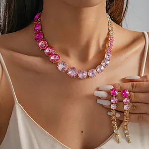 Luxury Alloy Rhinestone Gradient Round Necklace Exquisite Dopamine Style Clavicle Chain Necklace For Women Banquet Jewelry Gift