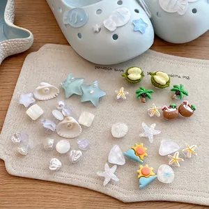 Ciondoli per Scarpe Stile Vacanza al Mare per Zoccoli Resina Perla Conchiglia Stella Marina Cocco DIY Fibbia Decorativa per Scarpe Accessori per Donna Bambini