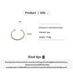 Productinformatie voor de ijzeren C-vormige geometrische armband met gewicht en maat