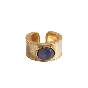 Anillo abierto vintage chapado en oro de 18k con piedra de resina marbreada azul