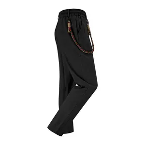 Vue latérale d'un pantalon décontracté en lin noir pour homme avec corde tressée.