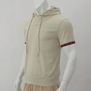 T-shirt casual uomo beige manica corta con cappuccio a nido d'ape e polsini scozzesi