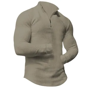 Detailansicht Herren-Sweatshirt mit Waffelstrick, Stehkragen und halbem Reißverschluss