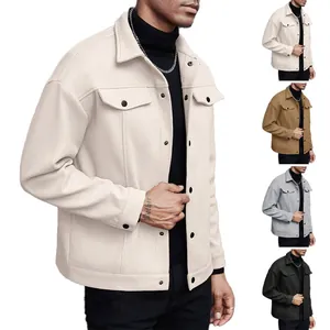 Lässige Herrenjacke aus Wollmischung in den Farben Creme, Khaki und Schwarz mit Knöpfen.