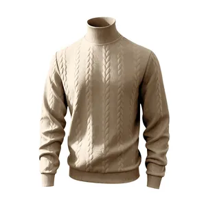 Vista ravvicinata di un maglione a collo alto beige da uomo con calda trama a trecce