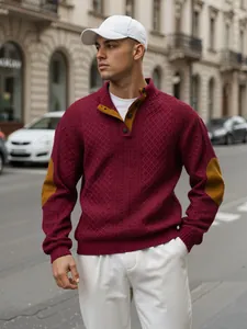 Maglia Henley uomo in maglia jacquard bordeaux con eleganti toppe sui gomiti color cuoio