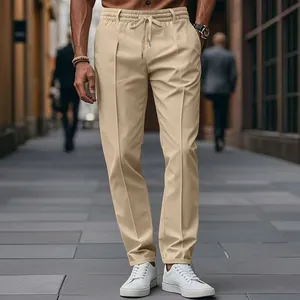 Pantalon décontracté kaki pour homme à coupe droite et cordon.