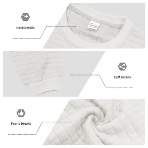 Makrodetail des Herren-Jacquard-Waffelstrick-Pullovers für Ausschnitt, Bündchen und Stoff