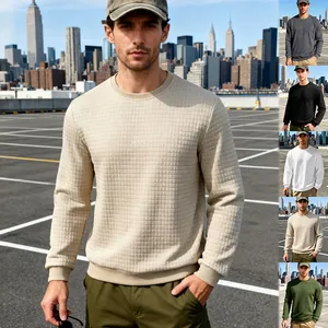 Detailansicht Herren-Sweatshirt mit Rundhalsausschnitt und Karomuster in verschiedenen Farben