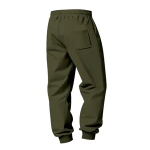 Vista posteriore di pantaloni sportivi in pile verde oliva da uomo con una tasca