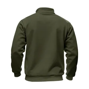 Rückansicht eines klassischen olivgrünen Herren-Fleece-Sweatshirts mit Stehkragen und Bündchen