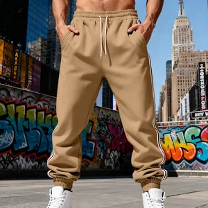 Pantaloni della tuta da uomo in pile kaki con strisce laterali sportive in stile urban