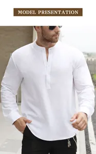 Modello che indossa una camicia Henley in lino bianco leggero con collo alla coreana