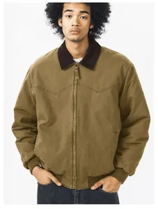 Detailansicht einer Vintage Detroit Jacke mit Cordkragen und verwaschenem Finish.
