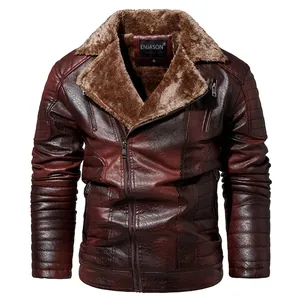 Details einer Herren Winterjacke aus PU-Leder mit Kunstfellfutter und Rippenärmeln.