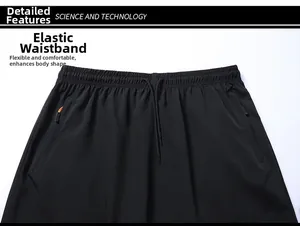 Dettaglio della vita elastica con coulisse sui pantaloncini sportivi
