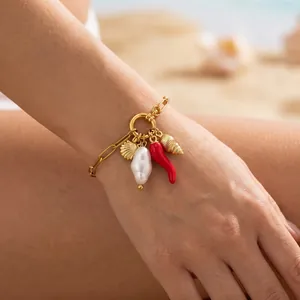 Charming summer beach bracelet with seashell pearl and red chili charms on gold chain