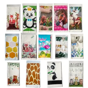 Sélection de nappes jetables en PVC aux motifs colorés d'animaux et de fleurs pour fête