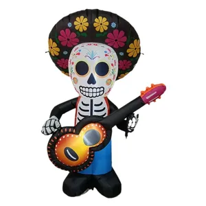 Aufblasbare Skelettfigur zum Tag der Toten mit Gitarre für die Halloween-Partydekoration.