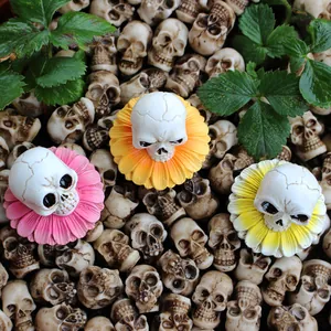 Kreatives 3er-Set Totenkopf-Blumenfiguren aus Harz für Garten- und Topfdekoration.
