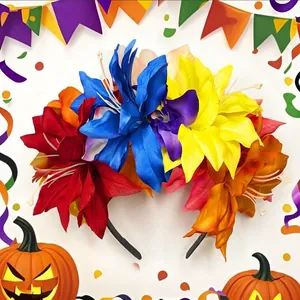 Vista dettagliata della fascia di carnevale in tessuto con grandi fiori colorati