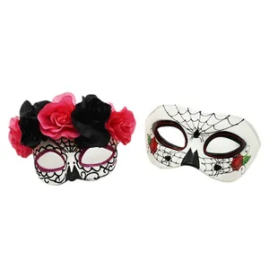 Ensemble de masques de fête mexicains Jour des Morts avec fleurs pour Halloween et cosplay.