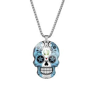 Detailed view of the Day of the Dead skull necklace featuring Guatemala flag colors