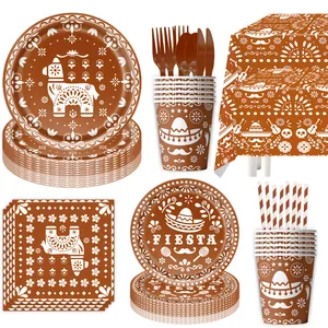Detailansicht des braunen mexikanischen Party-Sets mit Lama- und Sombrero-Designs